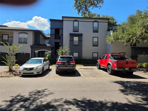 8513 Island Breeze Ln #202, Temple Terrace, FL 33637