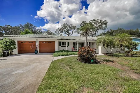 308 Crestwood Ln, Largo, FL 33770