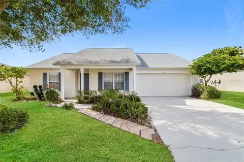 565 Terranova Cir, Winter Haven, FL 33884