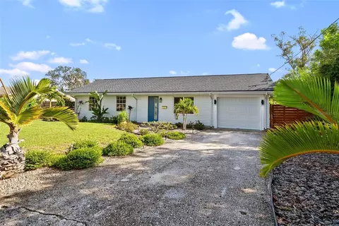 1110 Asturia Way S, Saint Petersburg, FL 33705