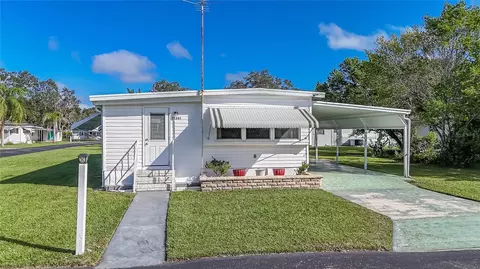 37249 Hammond Dr, Zephyrhills, FL 33541
