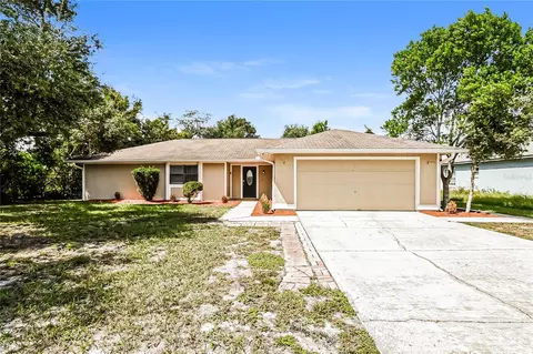 532 Blackstone Ave, Deltona, FL 32725