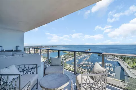 100 1st Ave N #3001, Saint Petersburg, FL 33701