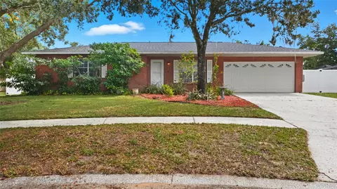 1404 Shadow Creek Pl, Brandon, FL 33510