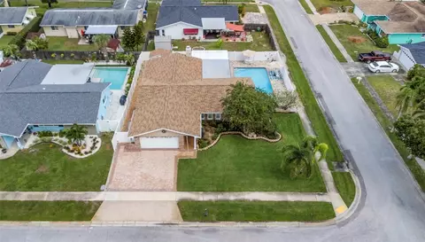 10909 127th Ave, Largo, FL 33778