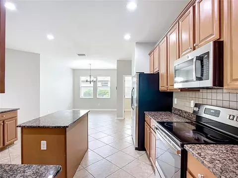 Kitchen - 11412 78th St E, Parrish, FL 34219 photo 6 of 6