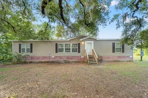 9228 NE 7th Path, Wildwood, FL 34785