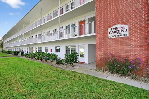5728 14th Ave N #202B, Saint Petersburg, FL 33710