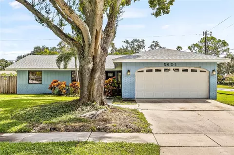 5601 Denver St NE, Saint Petersburg, FL 33703
