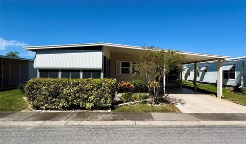 203 Red Maple Dr, Palm Harbor, FL 34684