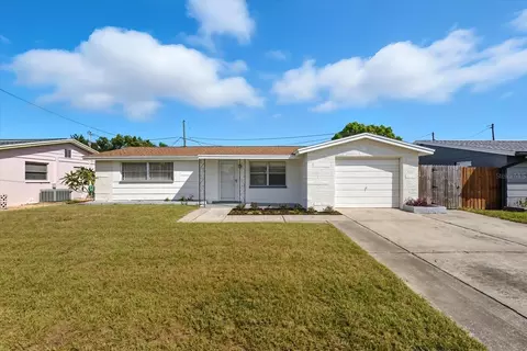 5729 Mosaic Dr, Holiday, FL 34690