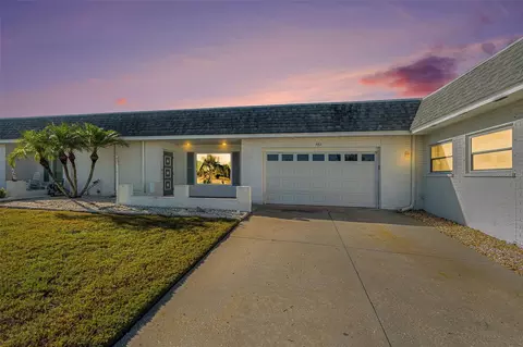 382 Club Manor Dr, Sun City Center, FL 33573