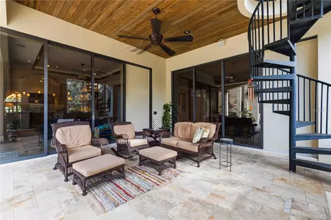 Exterior - 16220 Ternglade Dr, Lithia, FL 33547 photo 17 of 27
