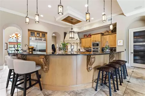 Kitchen - 16220 Ternglade Dr, Lithia, FL 33547 photo 4 of 7
