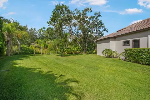 Exterior - 16220 Ternglade Dr, Lithia, FL 33547 photo 25 of 27