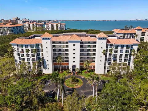 4750 Dolphin Cay Ln S #209, Saint Petersburg, FL 33711