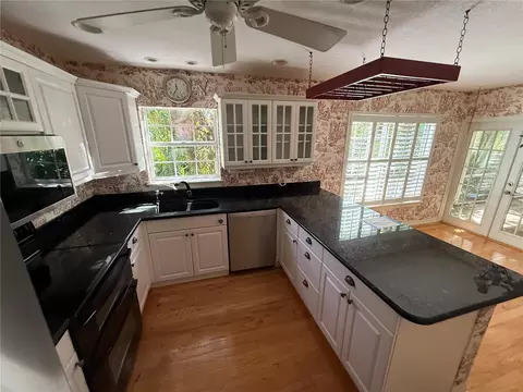 Kitchen - 2305 63rd St W, Bradenton, FL 34209 photo 2 of 2