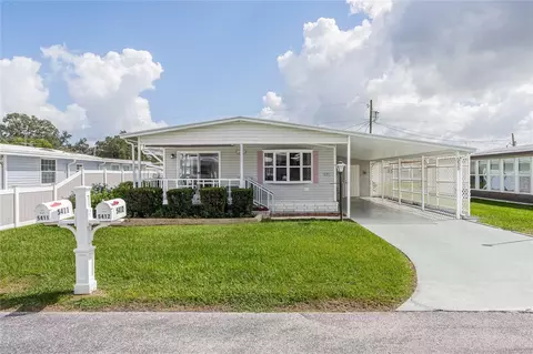 5412 Amanda St, Zephyrhills, FL 33542