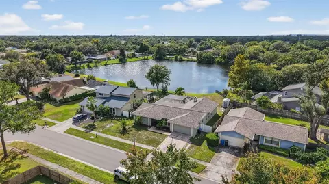 3903 Dunaire Dr, Valrico, FL 33596