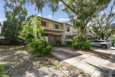 5264 Tennis Court Cir #5, Tampa, FL 33617