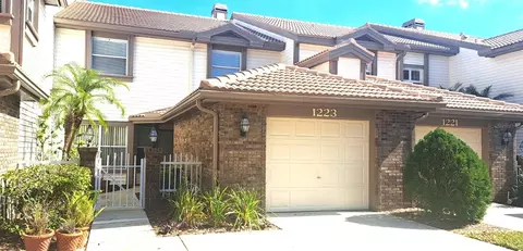 1223 Clays Trl, Oldsmar, FL 34677
