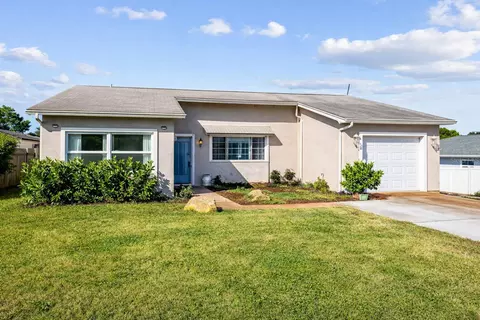 3707 Pinehurst Dr, Holiday, FL 34691