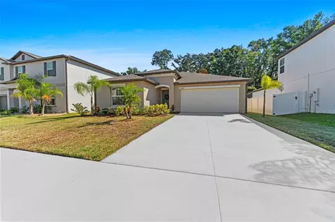 6494 Beverly Hills Dr, Zephyrhills, FL 33541