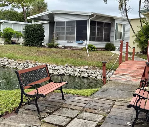 7777 46th Ave N #33, Saint Petersburg, FL 33709