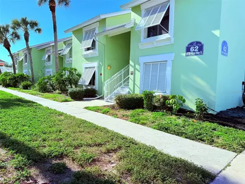 3735 42nd Way S #E, Saint Petersburg, FL 33711