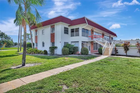 3460 32nd Ave N #201, Saint Petersburg, FL 33713