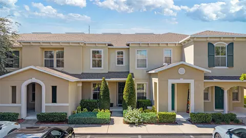8110 Silent Creek Dr, Tampa, FL 33615