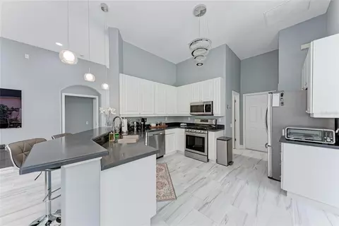 Kitchen - 5122 87th Ct E, Bradenton, FL 34211 photo 2 of 4