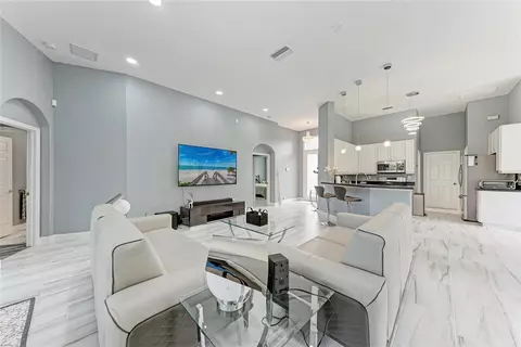 Living - 5122 87th Ct E, Bradenton, FL 34211 photo 3 of 4