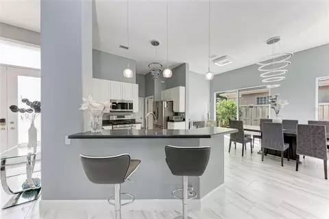 Kitchen - 5122 87th Ct E, Bradenton, FL 34211 photo 1 of 4