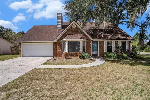 736 Sandy Creek Dr, Brandon, FL 33511