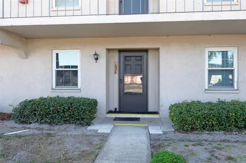 8693 Bardmoor Blvd #102B, Seminole, FL 33777