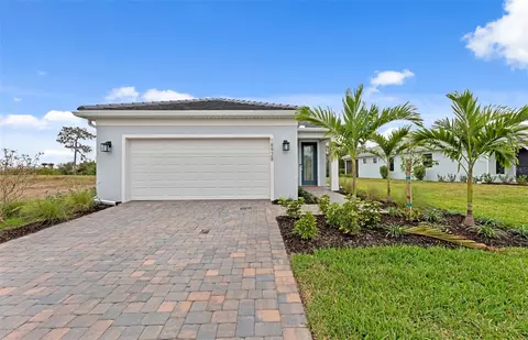 18928 Indian Rock Pl, Lakewood Ranch, FL 34211
