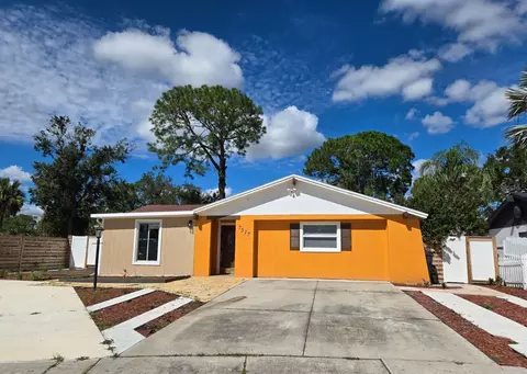 7517 Brookhaven Ct, Tampa, FL 33634