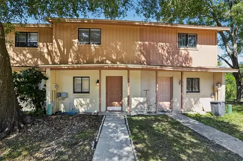 4003 Oak Limb Ct, Tampa, FL 33614