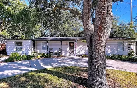 3501 W Paxton Ave, Tampa, FL 33611