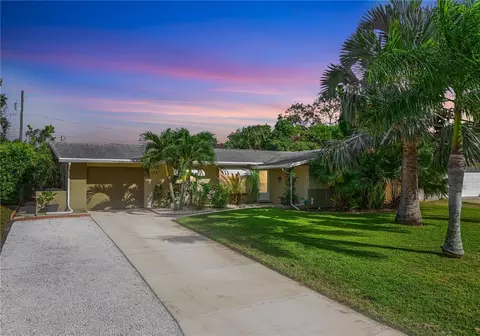1821 Bellemeade Dr, Clearwater, FL 33755