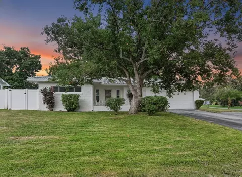 1431 Douglas Dr, Clearwater, FL 33756