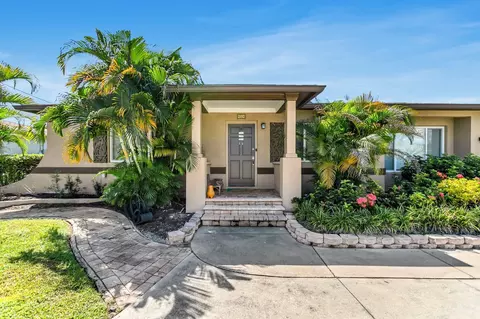 4864 Lake Charles Dr N, Kenneth City, FL 33709