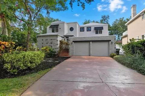 2713 Chambray Ln, Tampa, FL 33611