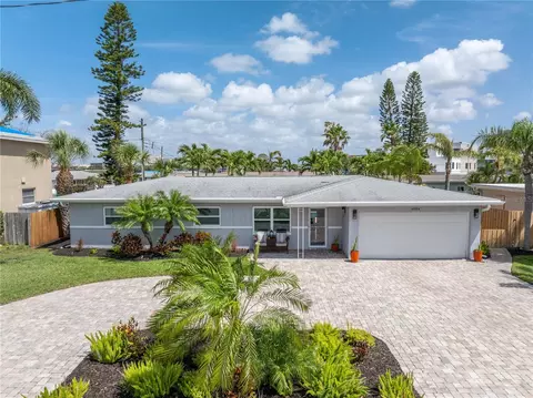 6904 Grande Vista Way S, Saint Petersburg, FL 33707