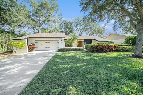 2383 Indian Trl E, Palm Harbor, FL 34683