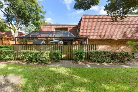 2701 3rd Ct, Palm Harbor, FL 34684