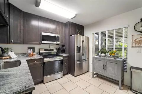 Kitchen - 11305 Silverleaf Ct, Riverview, FL 33579 photo 2 of 3
