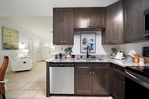 Kitchen - 11305 Silverleaf Ct, Riverview, FL 33579 photo 3 of 3