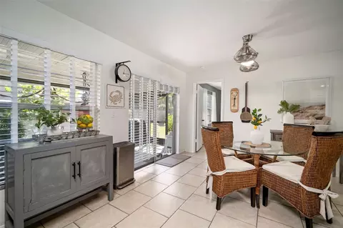 Dining - 11305 Silverleaf Ct, Riverview, FL 33579 photo 5 of 6